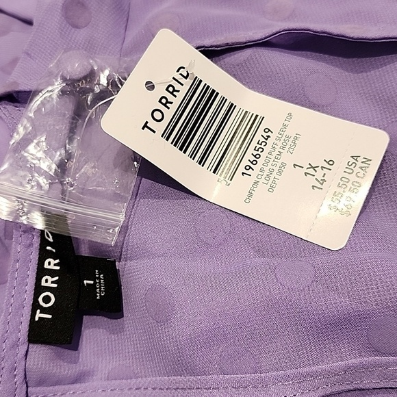 Torrid - Chiffon Clip Dot Puff Sleeve Top in Bougainvillea Lavender​​​​​​​ - Picture 9 of 13